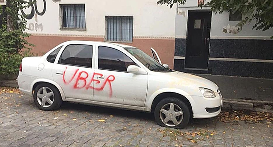 Uber - Taxistas Caza Uber