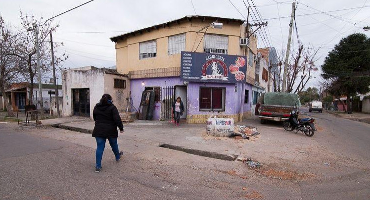 Niña asesinada a balazos en ataque en Rosario