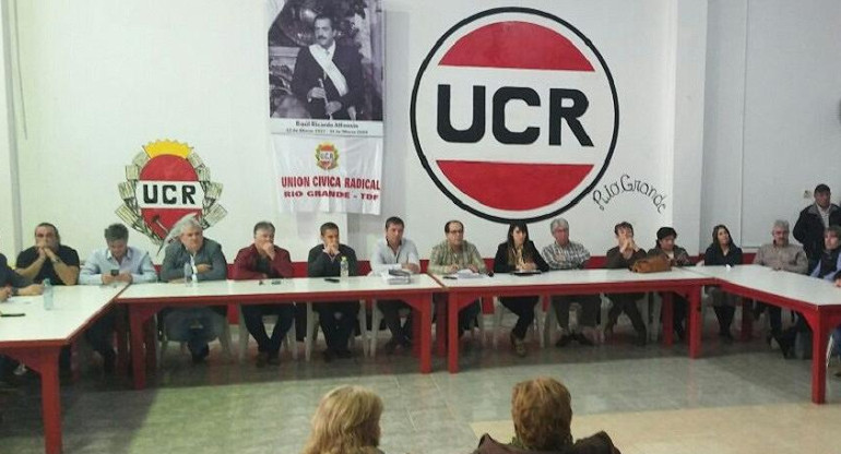 UCR - Política