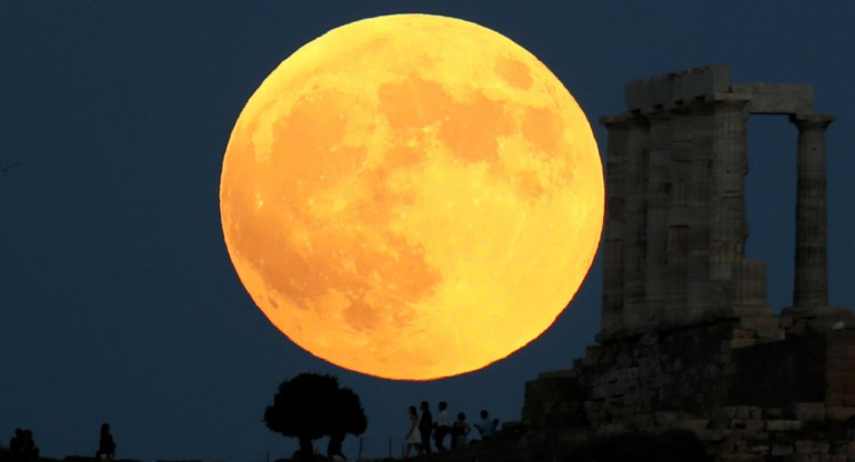 Luna de Sangre, Eclipse lunar, Templo del Poseidón, Atenas, Grecia, Reuters