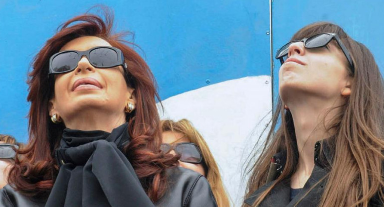 Cristina Kirchner, Máximo Kirchner y Florencia Kirchner (NA)