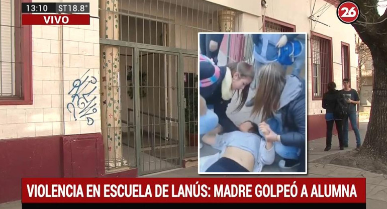 Violencia en escuela de Lanús - Madre golpeó a alumna