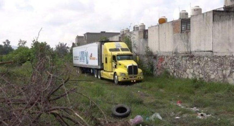 Camión con cadáveres en México