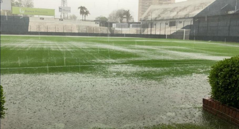 Fútbol suspendido por el temporal