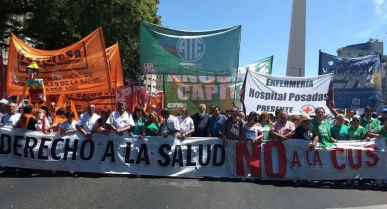Marcha Federal por la Salud en el Centro porteño