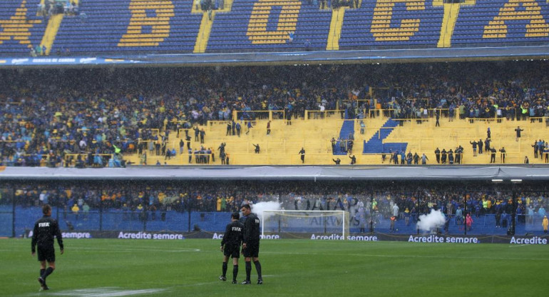 Superfinal, Copa Libertadores, River, Boca, La Bombonera, Reuters