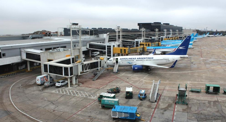 Aeroparque Jorge Newbery, líneas aéreas, aviones, vuelos