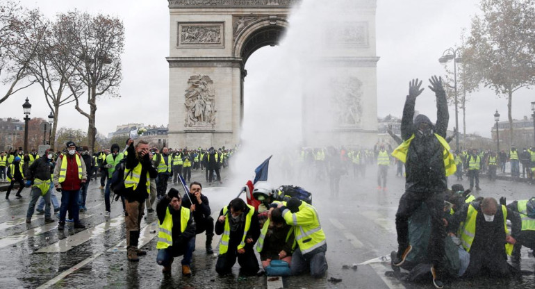 Incidentes y violencia en París, Chalecos Amarillos, Reuters