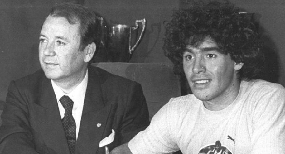 Josep Núñez, ex presidente de Barcelona, y Diego Maradona
