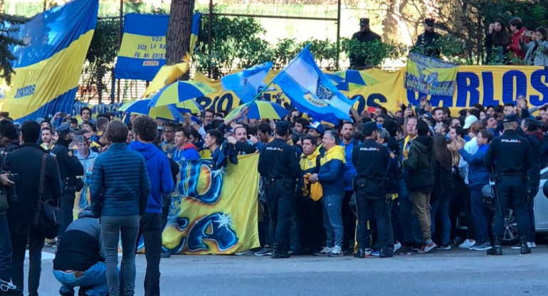 Hinchas de Boca hicieron banderazo en Madrid, Superfinal de Copa Libertadores