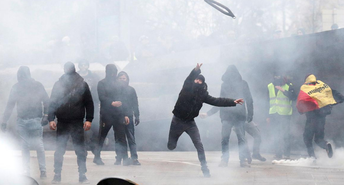 Europa en llamas: violentos disturbios con manifestantes anti-inmigración en Bélgica	