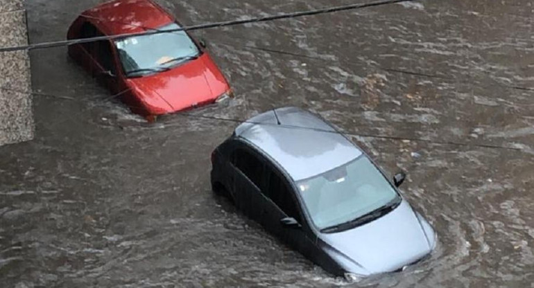 Diluvio en Lomas de Zamora, inundación, lluvia torrencial