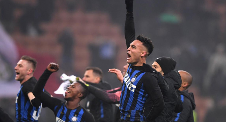 Gol del Inter, Lautaro Martínez, fútbol de Italia, deportes, Reuters