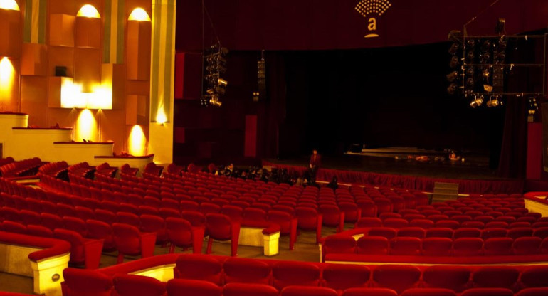 Teatro Mar del Plata - caída de espectadores
