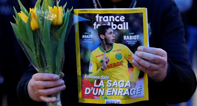 #PrayforSala, el pedido por Emiliano Sala en redes sociales, Reuters