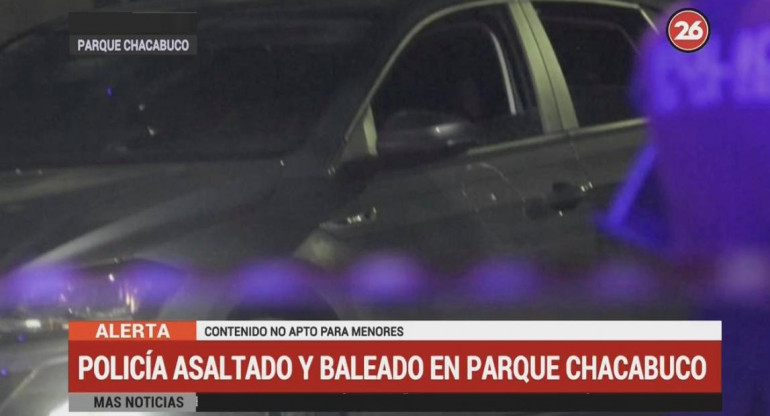 Policía asaltado y baleado en Parque Chacabuco (Canal 26)
