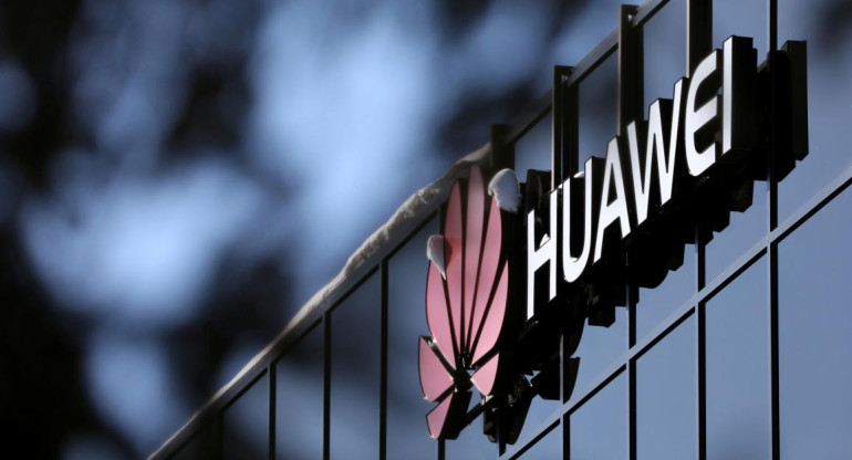 Huawei, reuters