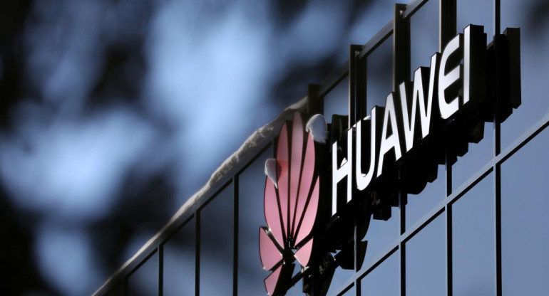 Huawei, reuters
