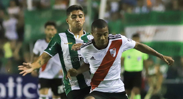 Superliga, Banfield vs. River, fútbol, deportes