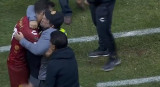 Festejo de Gaspar Servio y Diego Maradona en Dorados