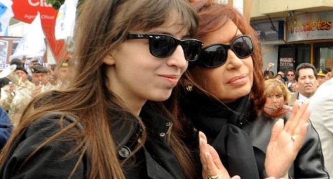Florencia Kirchner y Cristina Kirchner