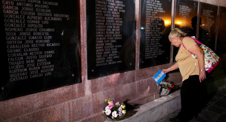 Malvinas, memorial dedicado a los que murieron en la guerra de 1982, Reuters