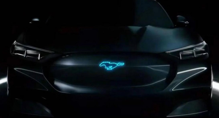 Ford y su batalla contra Tesla: fabricará SUV eléctrico inspirado en el Mustang	
