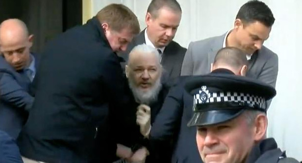 Julian Assange - detención en Londres