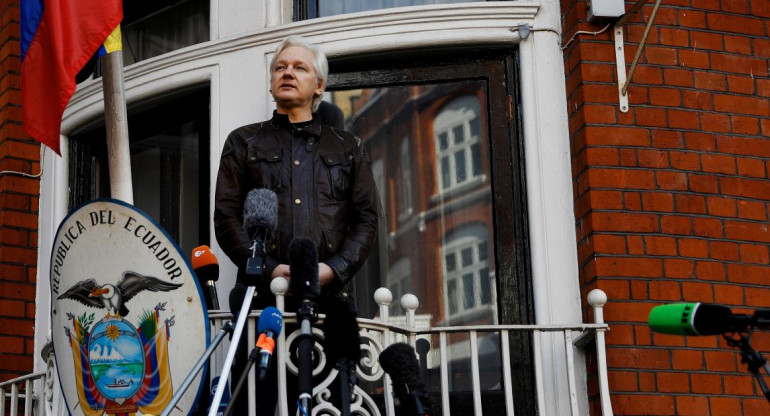 Julian Assange - Embajada de Ecuador en Londres Foto Reuters