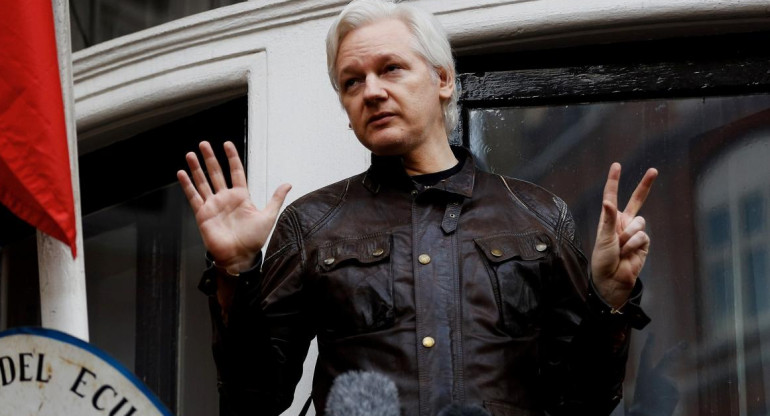 Julian Assange - Embajada de Ecuador en Londres Foto Reuters