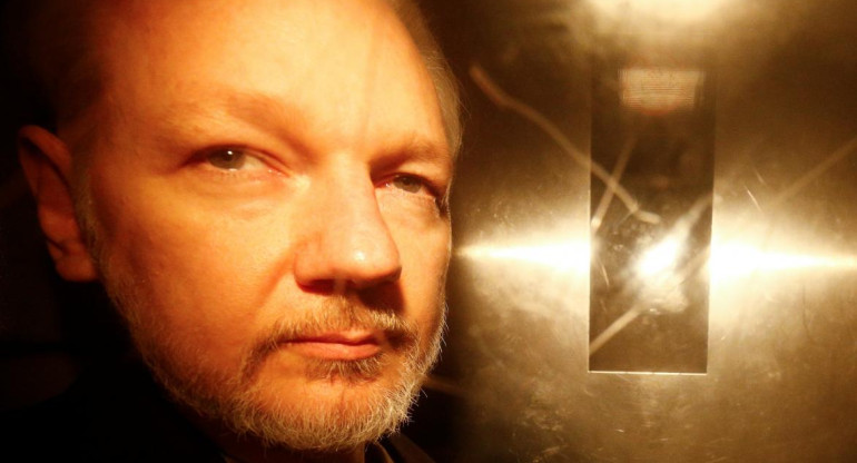 Julian Assange (Reuters)