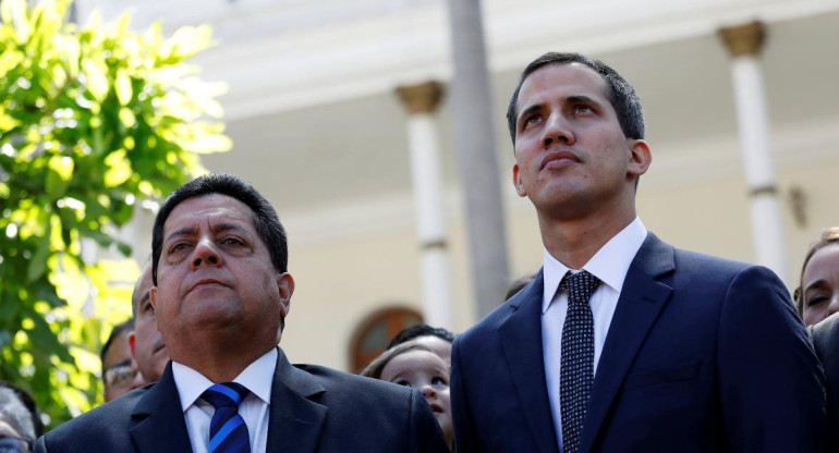 Juan Guaidó y Edgar Zambrano en Venezuela (Reuters)