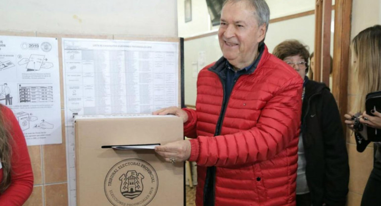 Elecciones en Córdoba - voto de Juan Schiaretti