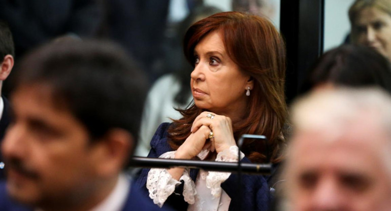 Cristina Kirchner en el banquillo de la causa Vialidad (Reuters)