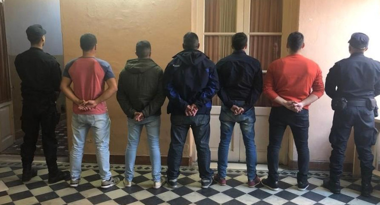 Persecución fatal en San Miguel del Monte - Marcha de familiares pidiendo Justicia -  5 detenidos