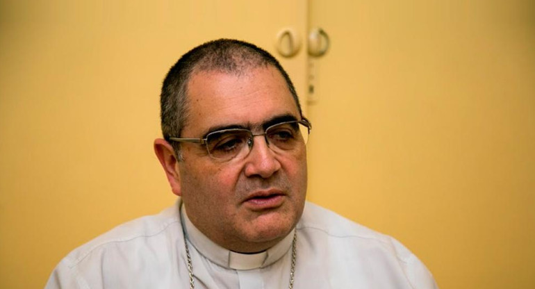 Monseñor Buenanueva, abusos en la Iglesia, religión
