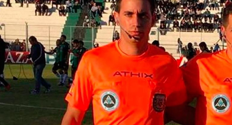 Martín Bustos, árbitro detenido por causa de abusos en Independiente
