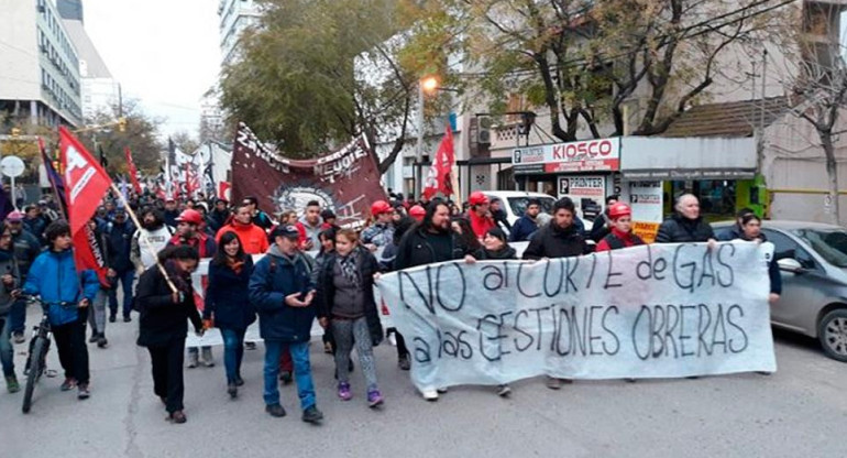 Ceramistas de Neuquén, movilizados para que no les corten suministro de gas	