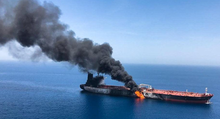 Ataque a buques petroleros en Omán - Reuters