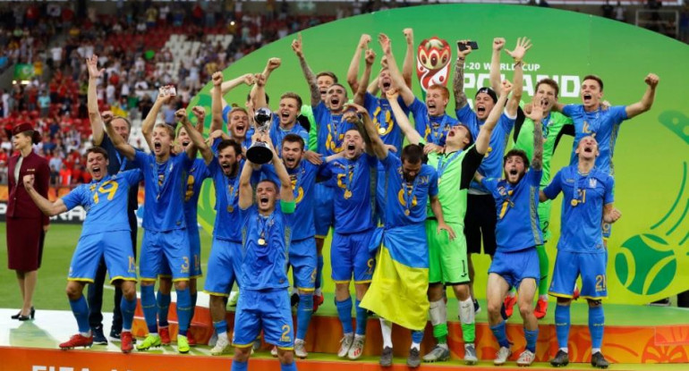 Festejo de Ucrania, campeón del Mundial Sub 20 de Polonia 2019