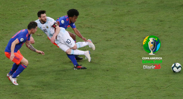 Copa América 2019 - Argentina vs. Colombia - Lionel Messi y James Rodríguez (Reuters)