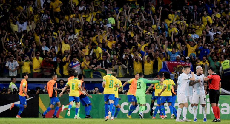 El Gol de Firmino que sentenció la derrota de Argentina ante Brasil por Copa América, REUTERS
