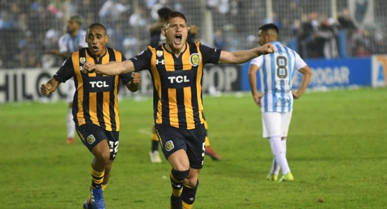 Superliga: Festejo de Rosario Central ante Atlético Tucumán