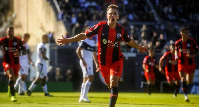 Festejo de Bruno Pittón para San Lorenzo ante Gimnasia, Superliga