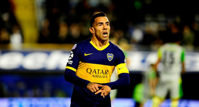 Carlos Tevez, festejo de gol ante Aldosivi, Superliga