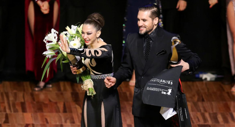 Fernando Rodríguez y Estefanía Gómez, campeones en la categoría escenario del Mundial de Tango, REUTERS