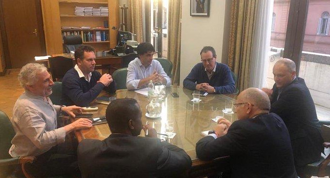 Reunión Lacunza con enviados del FMI