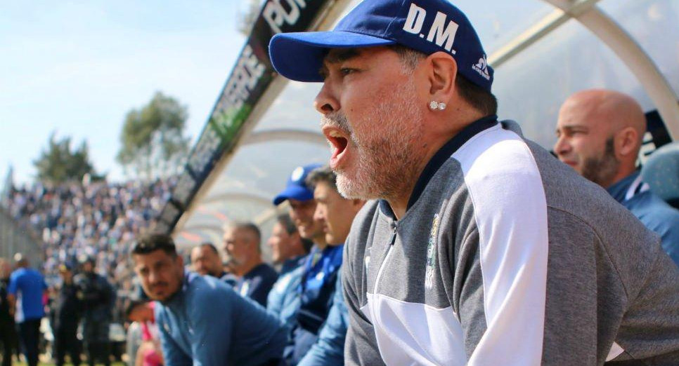 Diego Maradona, Gimnasia vs Racing