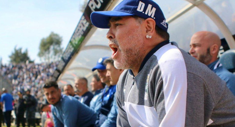 Diego Maradona, Gimnasia vs Racing