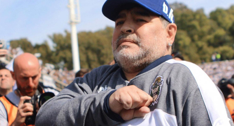 Diego Maradona, Gimnasia vs Racing